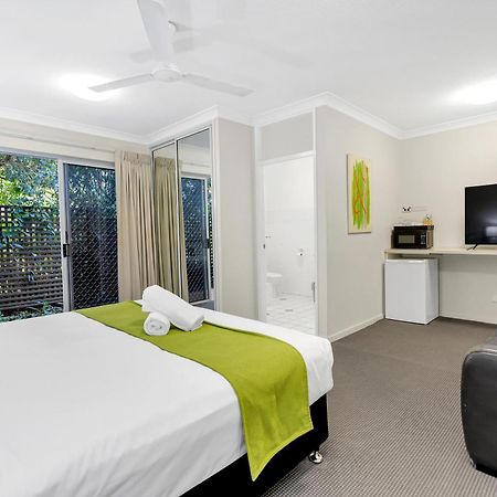 Sarayi Boutique Hotel Palm Cove Exteriör bild