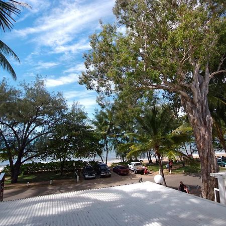 Sarayi Boutique Hotel Palm Cove Exteriör bild
