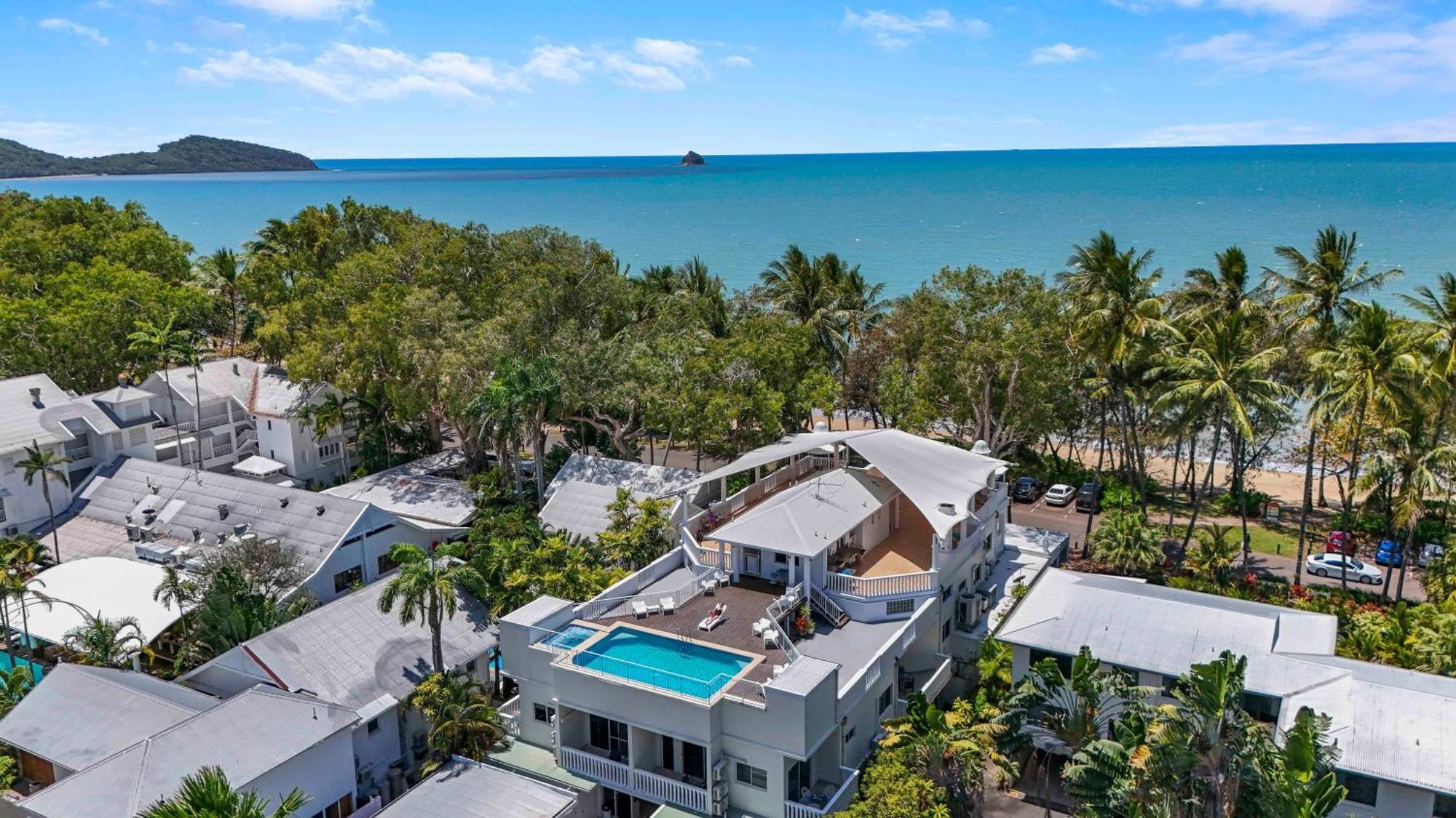 Sarayi Boutique Hotel Palm Cove Exteriör bild