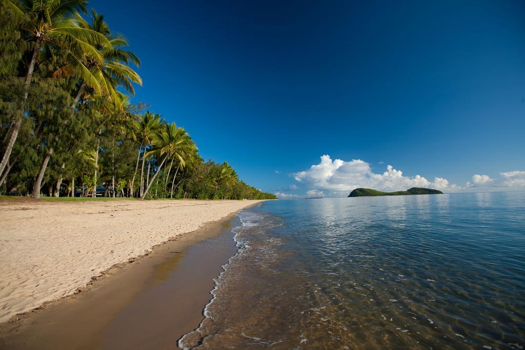 Sarayi Boutique Hotel Palm Cove Exteriör bild