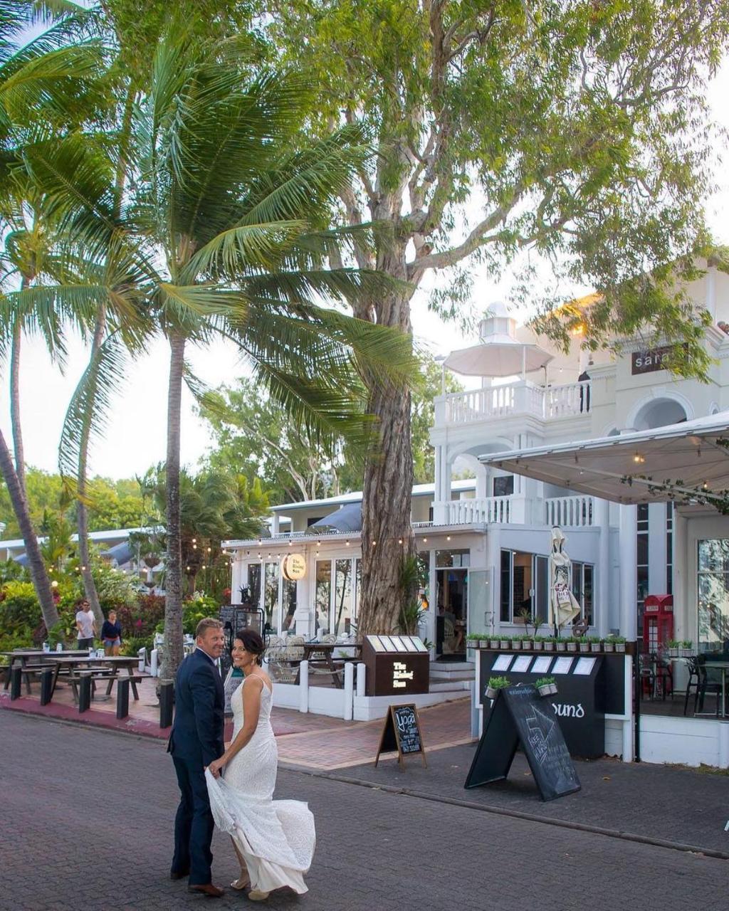 Sarayi Boutique Hotel Palm Cove Exteriör bild