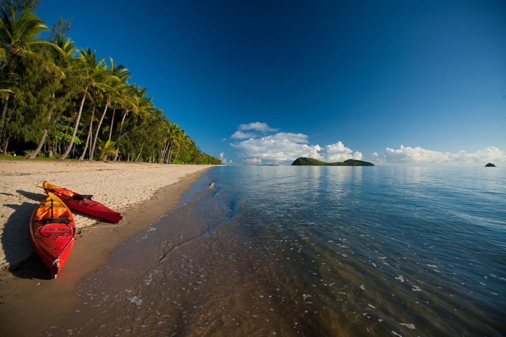 Sarayi Boutique Hotel Palm Cove Exteriör bild