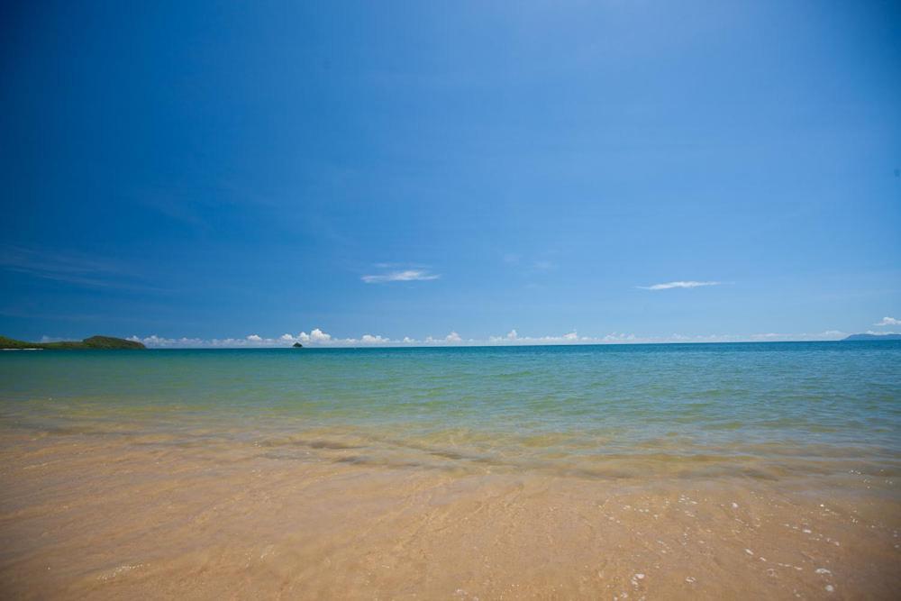 Sarayi Boutique Hotel Palm Cove Exteriör bild